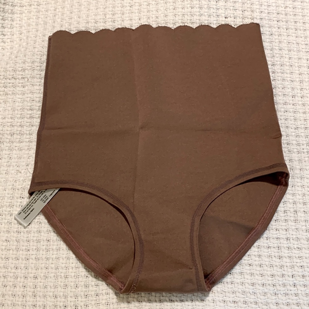 BAO BEI Maternity & Postpartum Support Bloomers - Scallop Edge - S